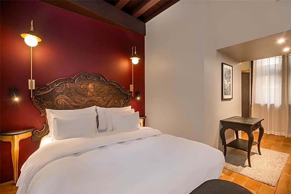 Cour des Loges Lyon, a Radisson Collection Hotel