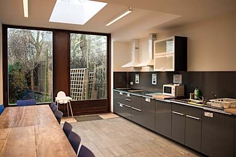 1 Person in 4-Bed Dormitory - Female Only