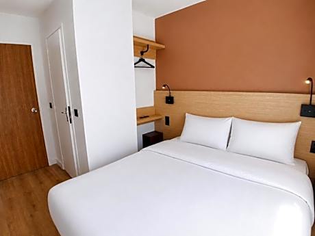 Kyriad ECO - Tours Nord
