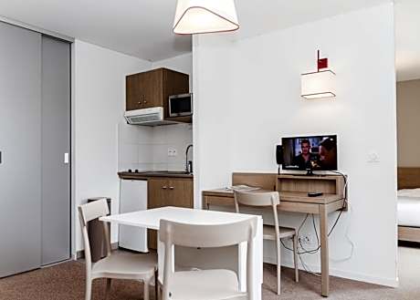 Terres de France - Appart'Hotel Quimper Bretagne