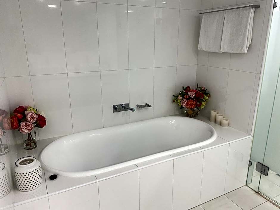 Peninsula Airlie Beach