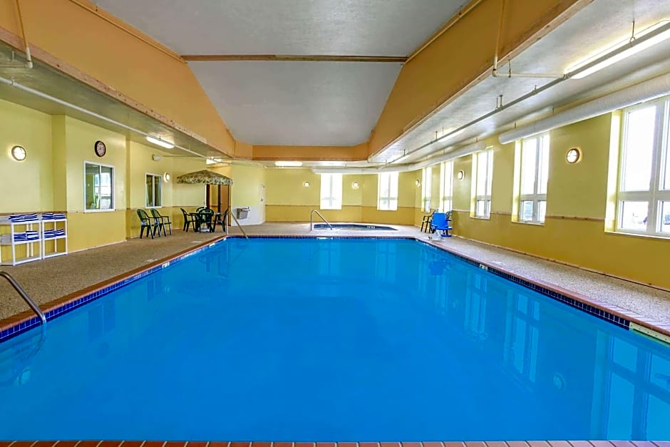 Super 8 by Wyndham Sault Ste. Marie