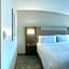 Holiday Inn Express & Suites Marquette By IHG