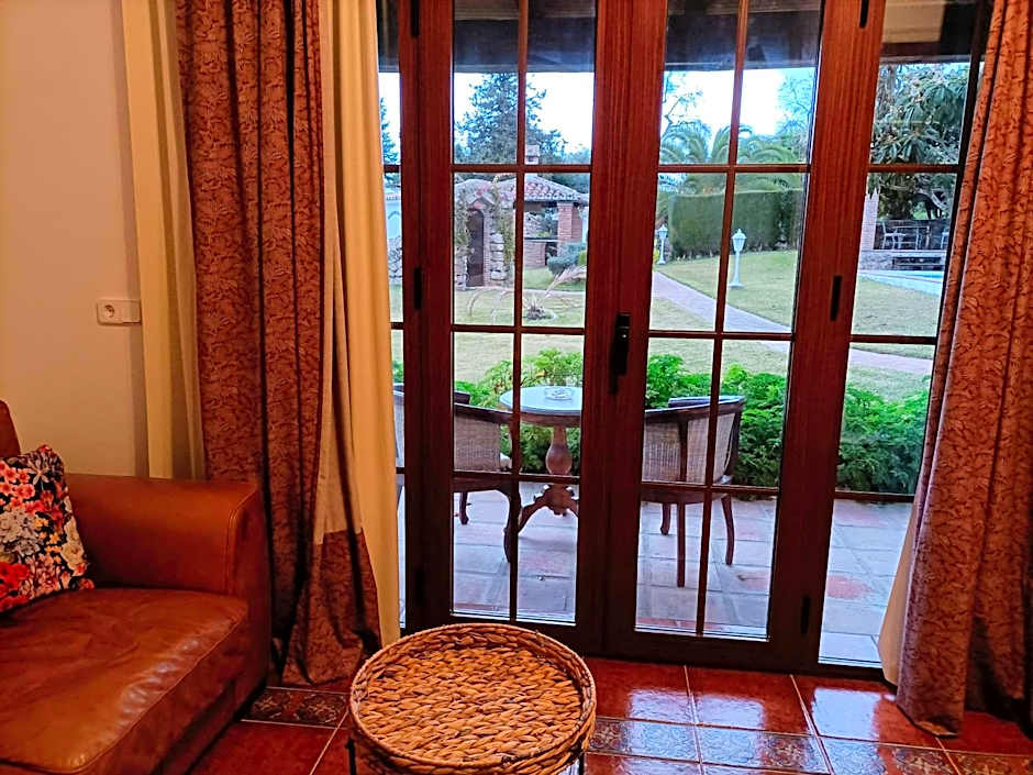 Tottam Art & Healthy Garden