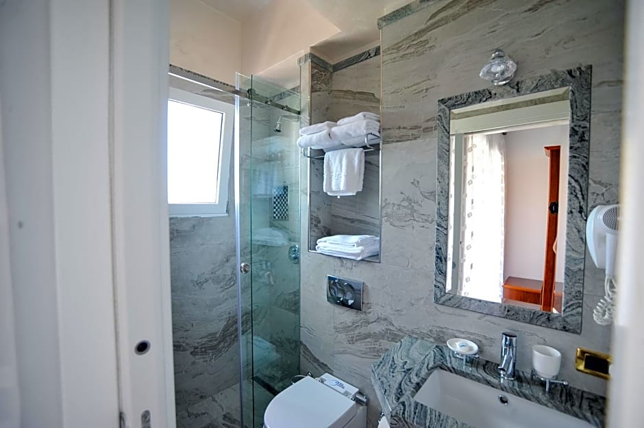 Iliria Internacional Hotel