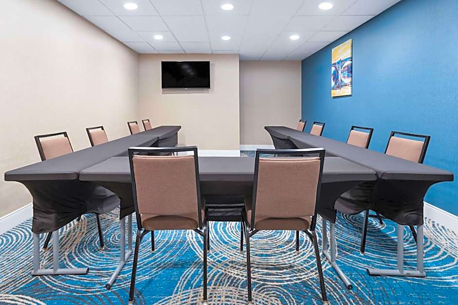 Hampton Inn By Hilton And Suites Hershey