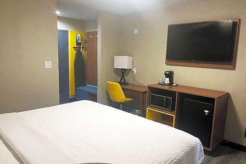 Ambassador Inn