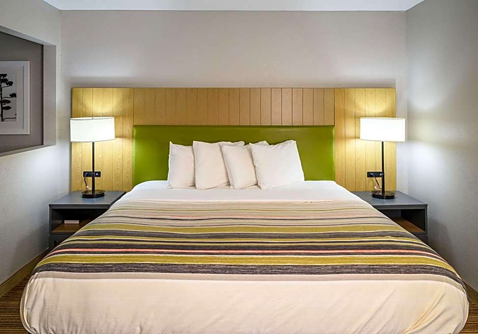 Country Inn & Suites by Radisson, Greenfield, IN