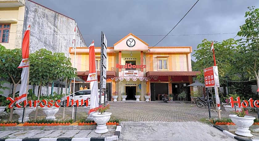 RedDoorz Plus @ Jalan FL Lumban Tobing Sibolga