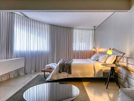 Junior King Suite