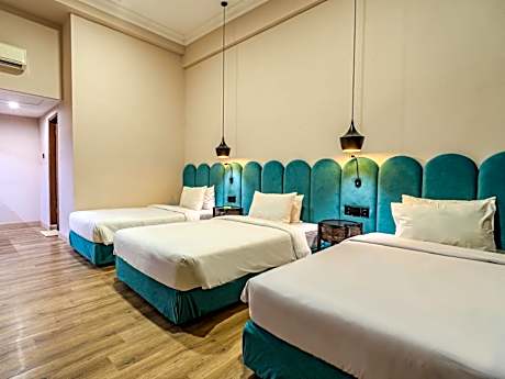 Triple Room with Garden View