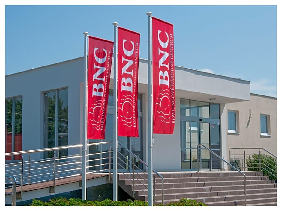 BNC Hotel - Restaurant - Bowling