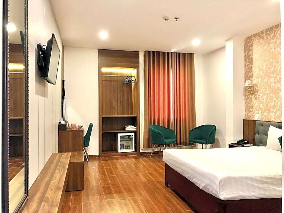 Le Centre Hotel