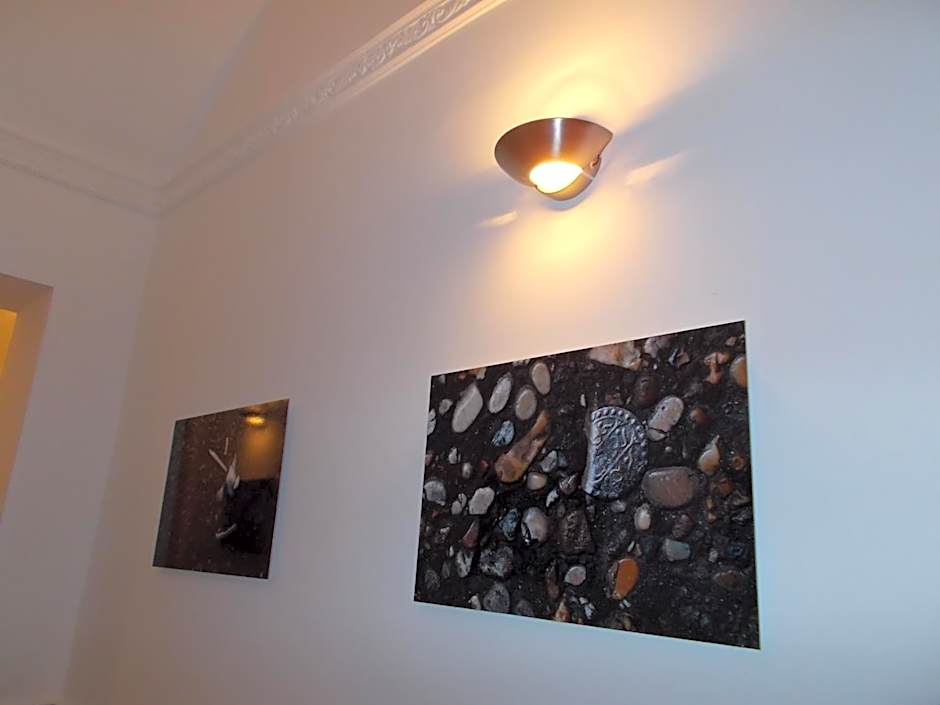 Houspitality Nero Bed & Breakfast