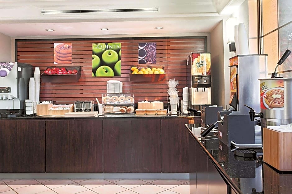 La Quinta Inn by Wyndham Champaign