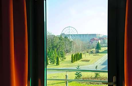 Twin Room with Garden View