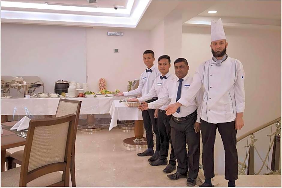 Zaha Al Munawara Hotel