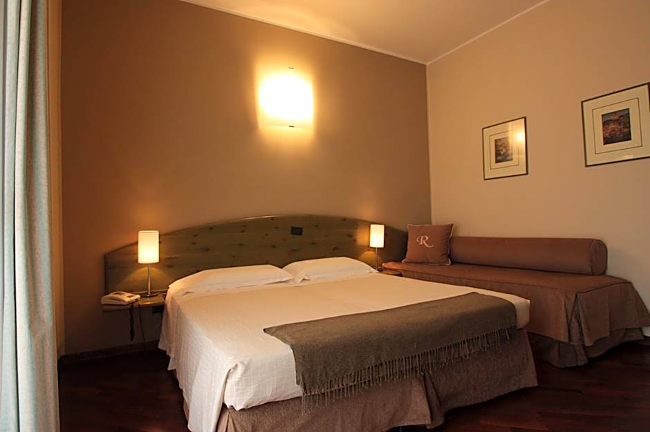 Albergo Della Roccia