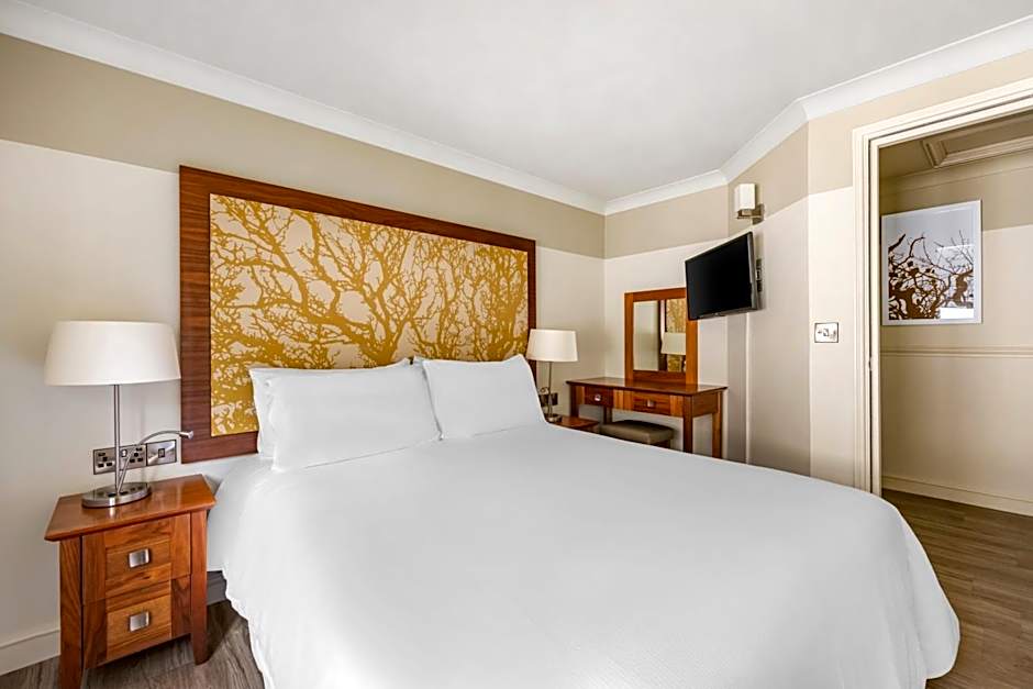 Woodford Bridge Country Club