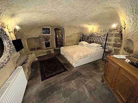 Cave Double Room