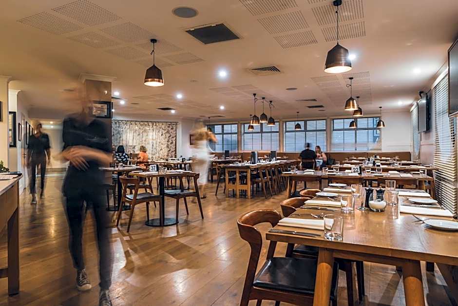 Western Gateway Motel and Apartments