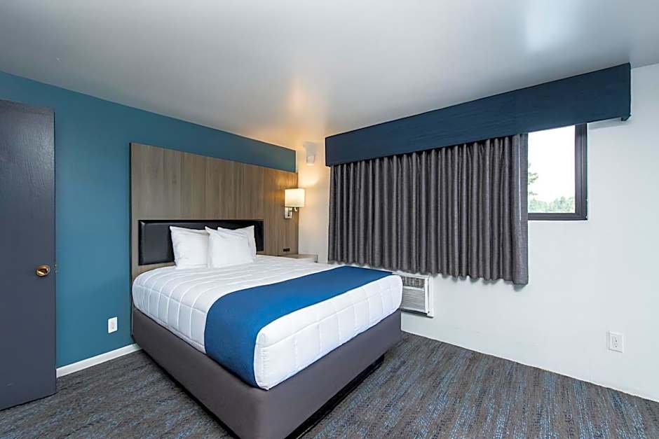 Oyster Bay Inn & Suites