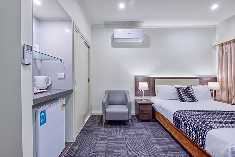 Best Western Airport Motel And Convention Centre
