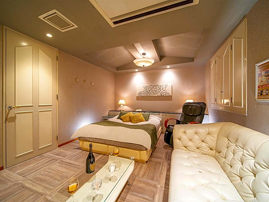 Hotel QT Minami Osaka -Adult Only