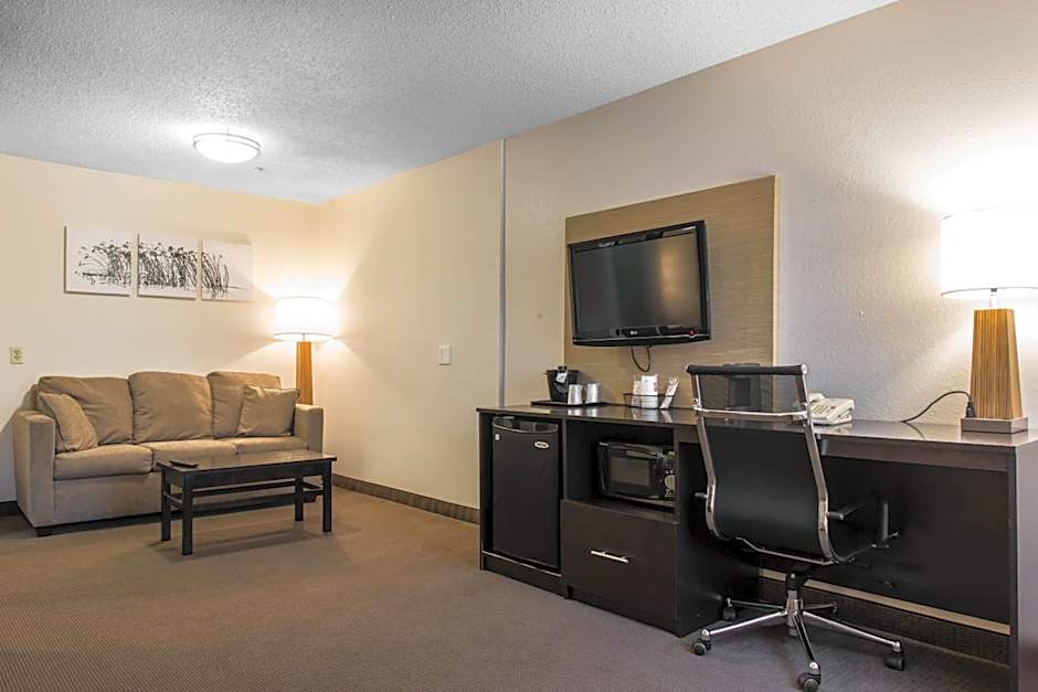 Mainstay Suites Pittsburgh Airport