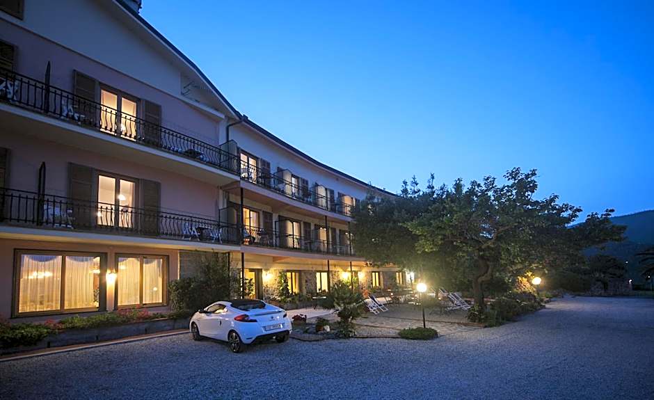 Albergo Suisse Bellevue