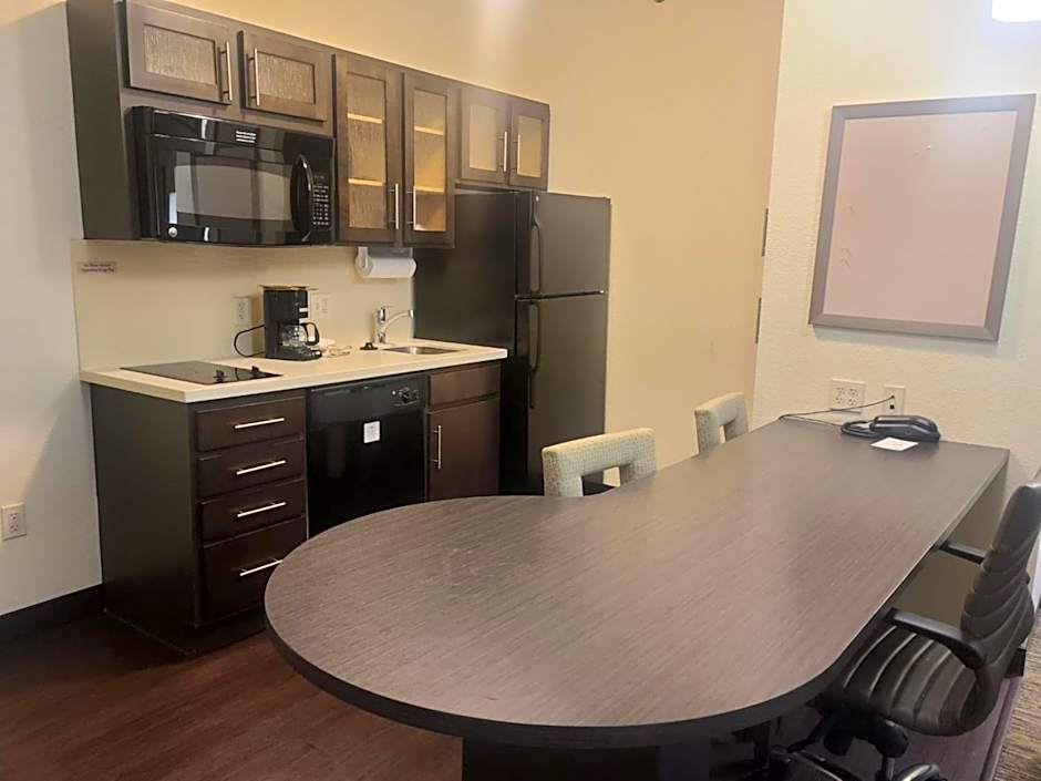 Candlewood Suites Bismarck By IHG