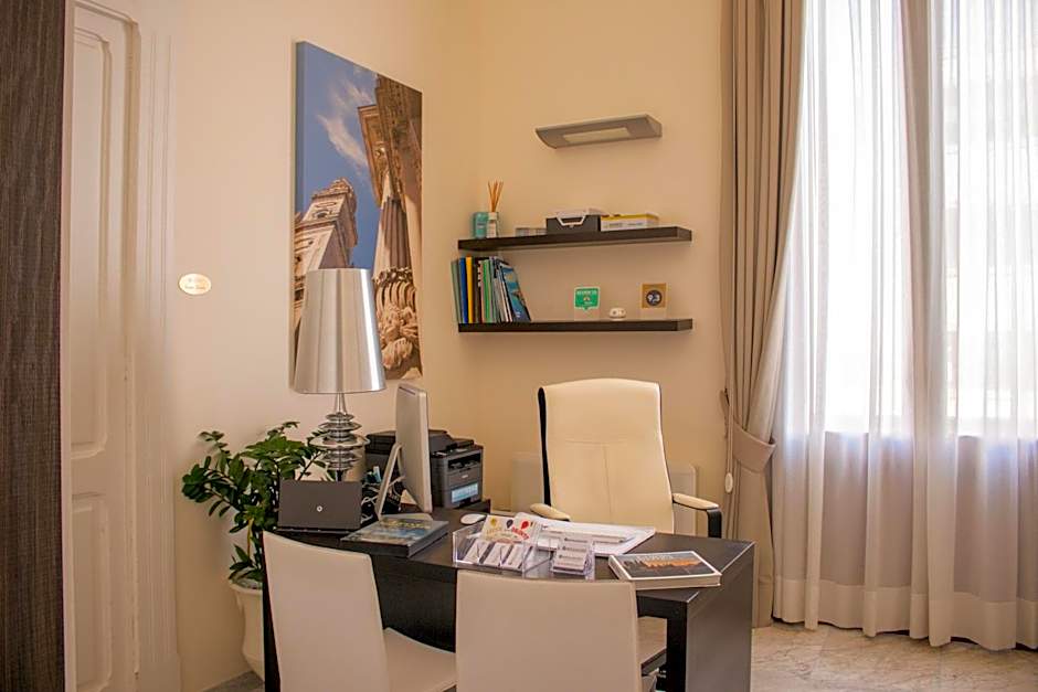 Apollo Suites