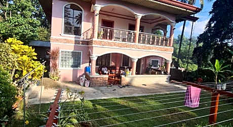 Rotunda Inn home stay