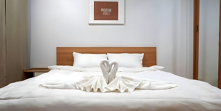 Creston Grand Hotel Suphan Buri