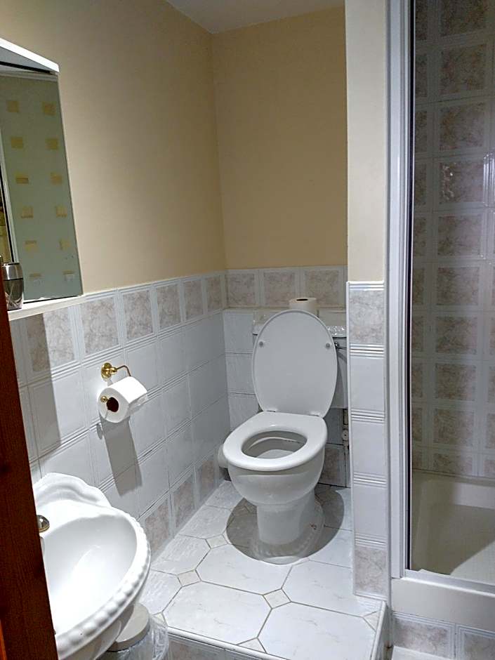 Hollingworth Lake Guest House Room Only Accommodation