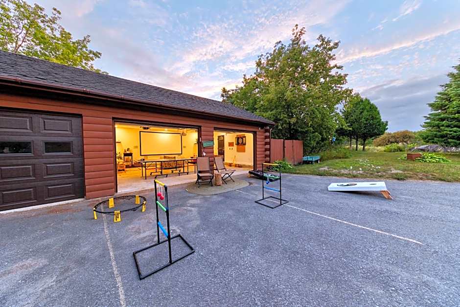 Point Au Roche Lodge