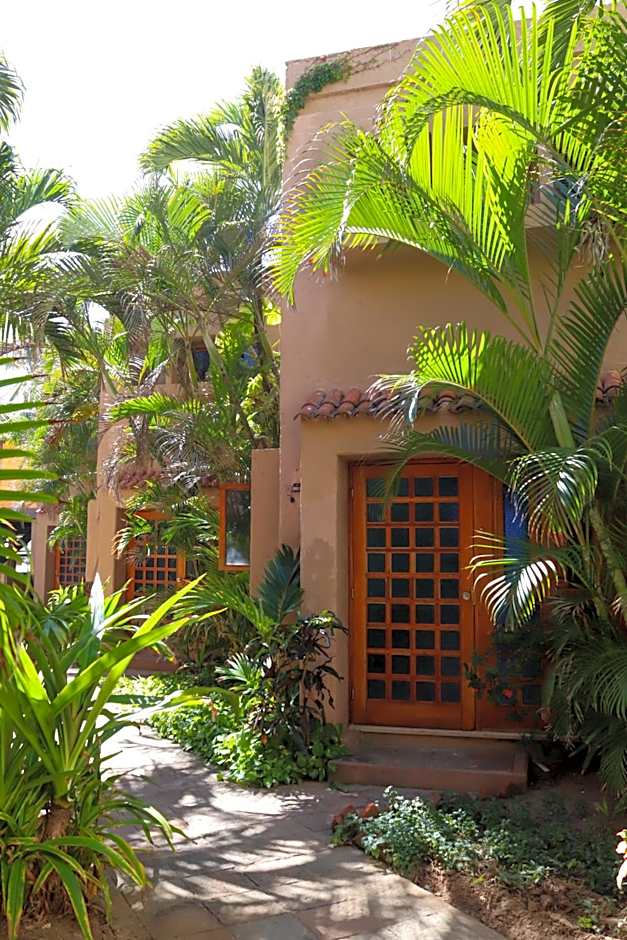 Villas El Rancho Green Resort