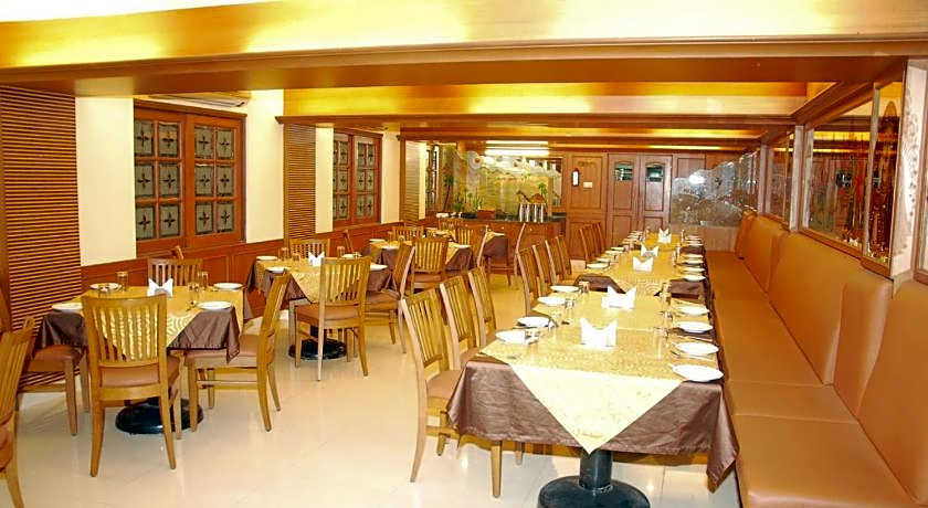 Nahar Manchester Inn