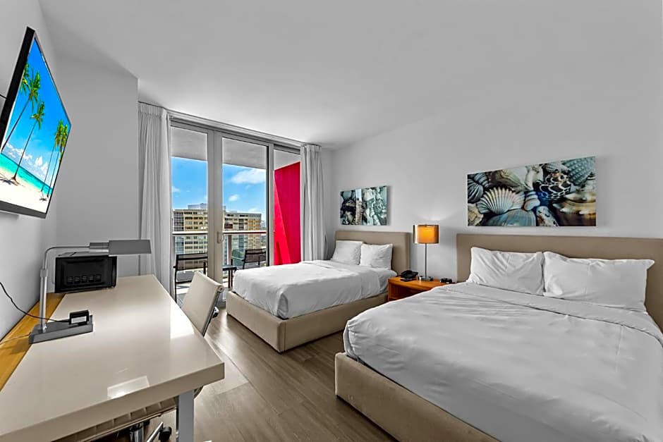 Water View Building With Pool - 5-Min Walk To The Beach - Cozy Studios