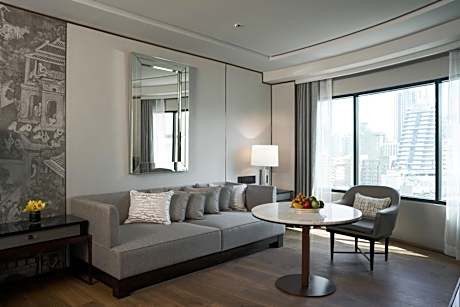 Studio with Lounge Access