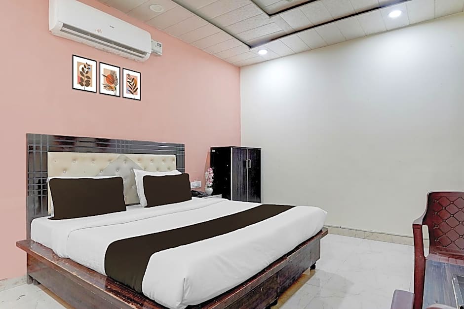 Super Hotel O Zirakpur City Court Complex Formerly The Platinum