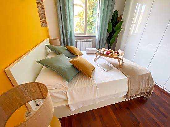 Giallomango Apt in Lucca