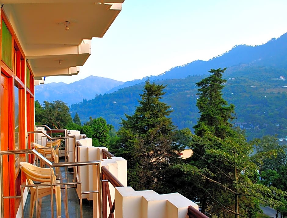 Hotel Lake Inn - A Luxury Lake View Hotel