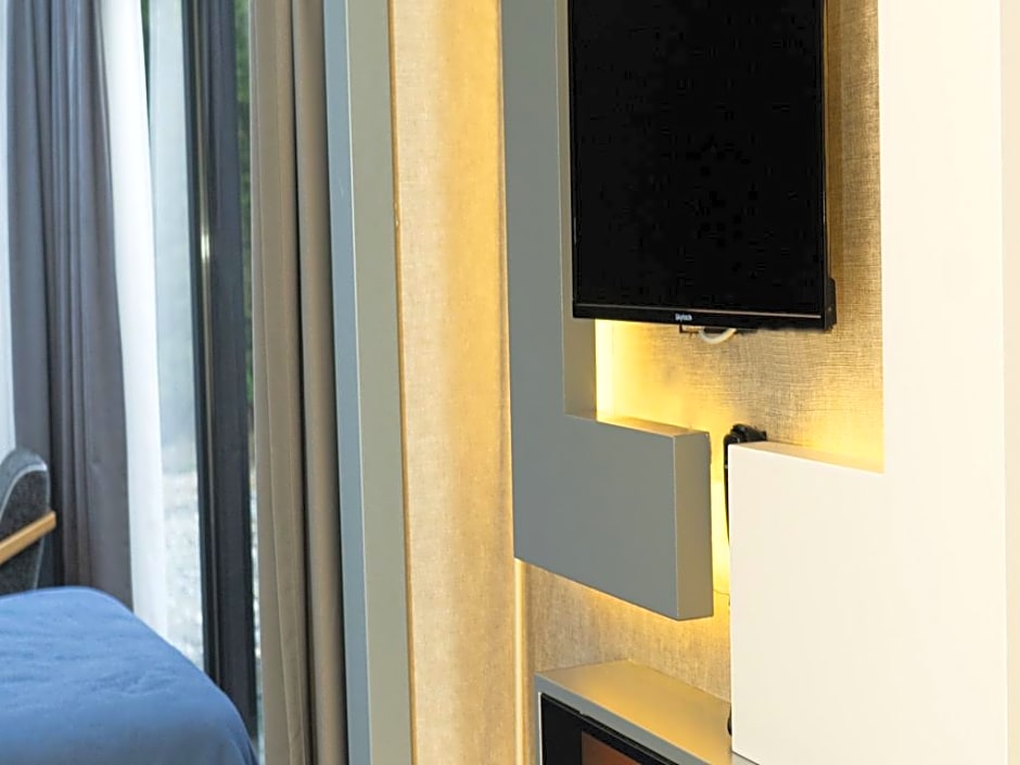 River Side TinyHouse