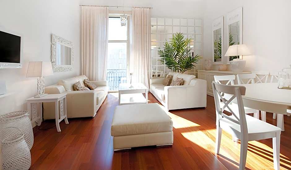 You Stylish City Center Apartments