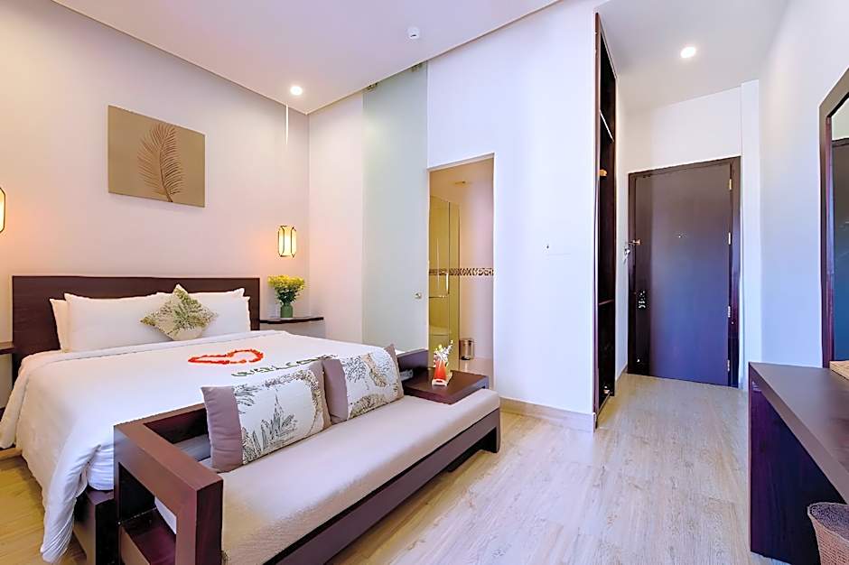 Vaia Hoi An Boutique Hotel