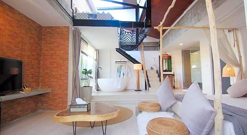 YOLO Bangkok Boutique Hotel