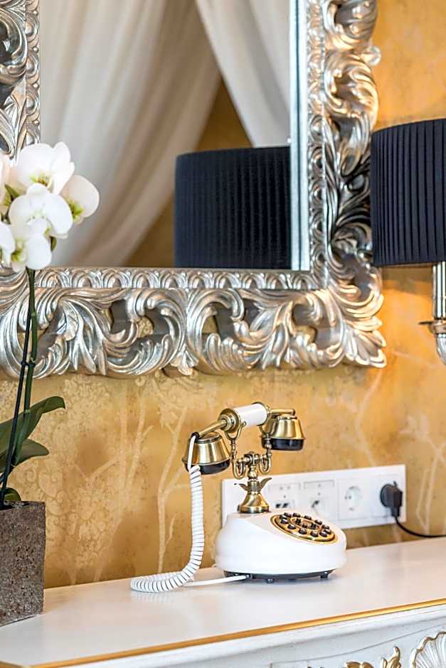 Austria Trend Schloss Schoenbrunn Grand Suite