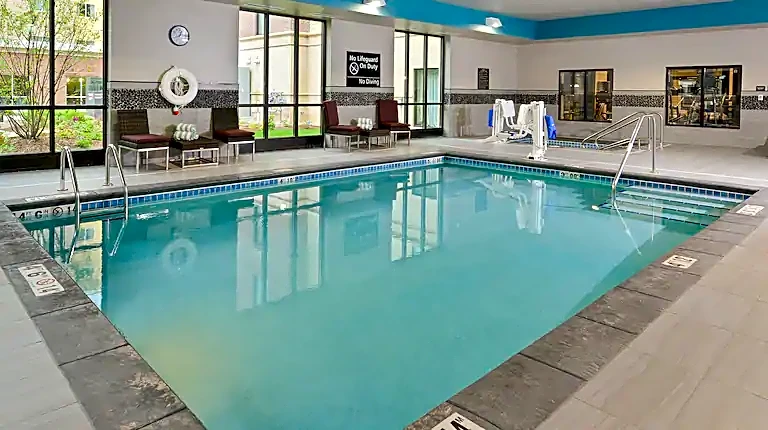 Hampton Inn & Suites Des Moines Downtown