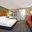 La Quinta Inn & Suites by Wyndham Harrisburg Airport Hershey